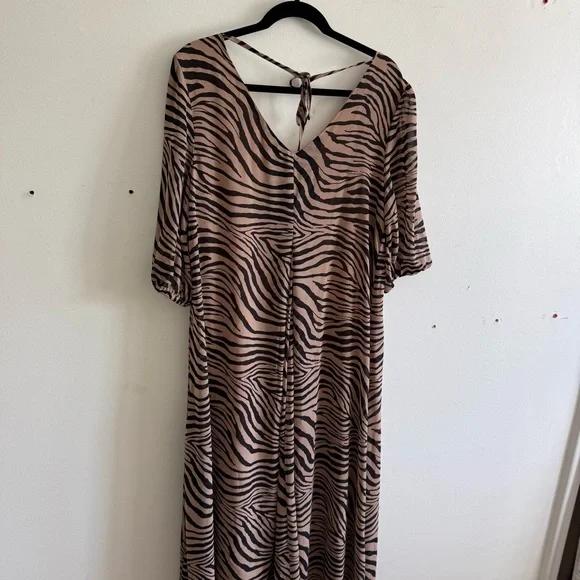 Petal & Pup Maxi Zebra Print Dress Flowy Sundress Spring Summer Casual Feminine - Picture 8 of 8